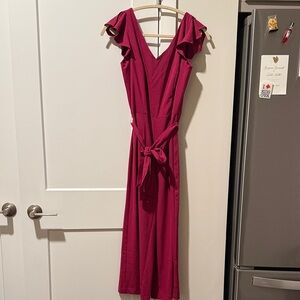 Elegant Pink V-Neck jumpsuit